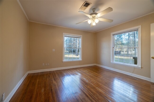 Building Photo - 2407 County Rd 2235