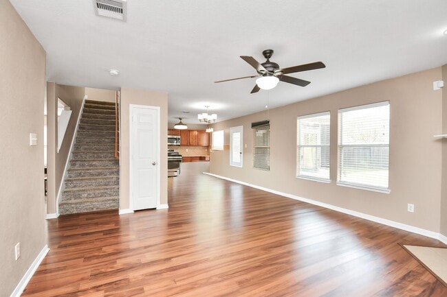 Building Photo - 1118 Desert Palms Ln