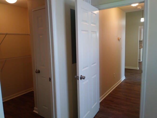 Building Photo - 1608 Akridge Dr