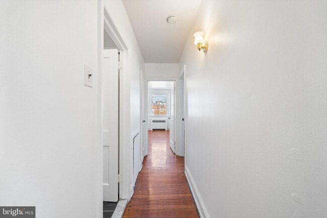 Building Photo - 1115 E Upsal St