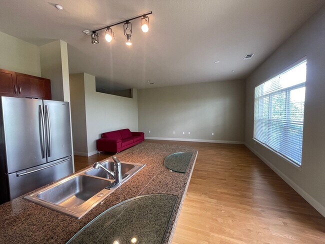 Building Photo - Stylish & Spacious 2-Bedroom Loft-Style Re...