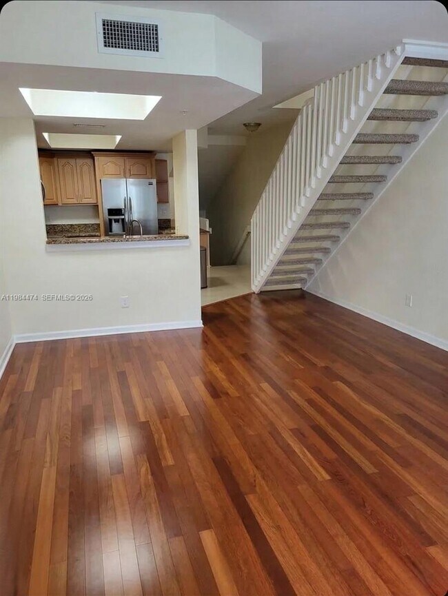 Building Photo - 721 SW 148th Ave