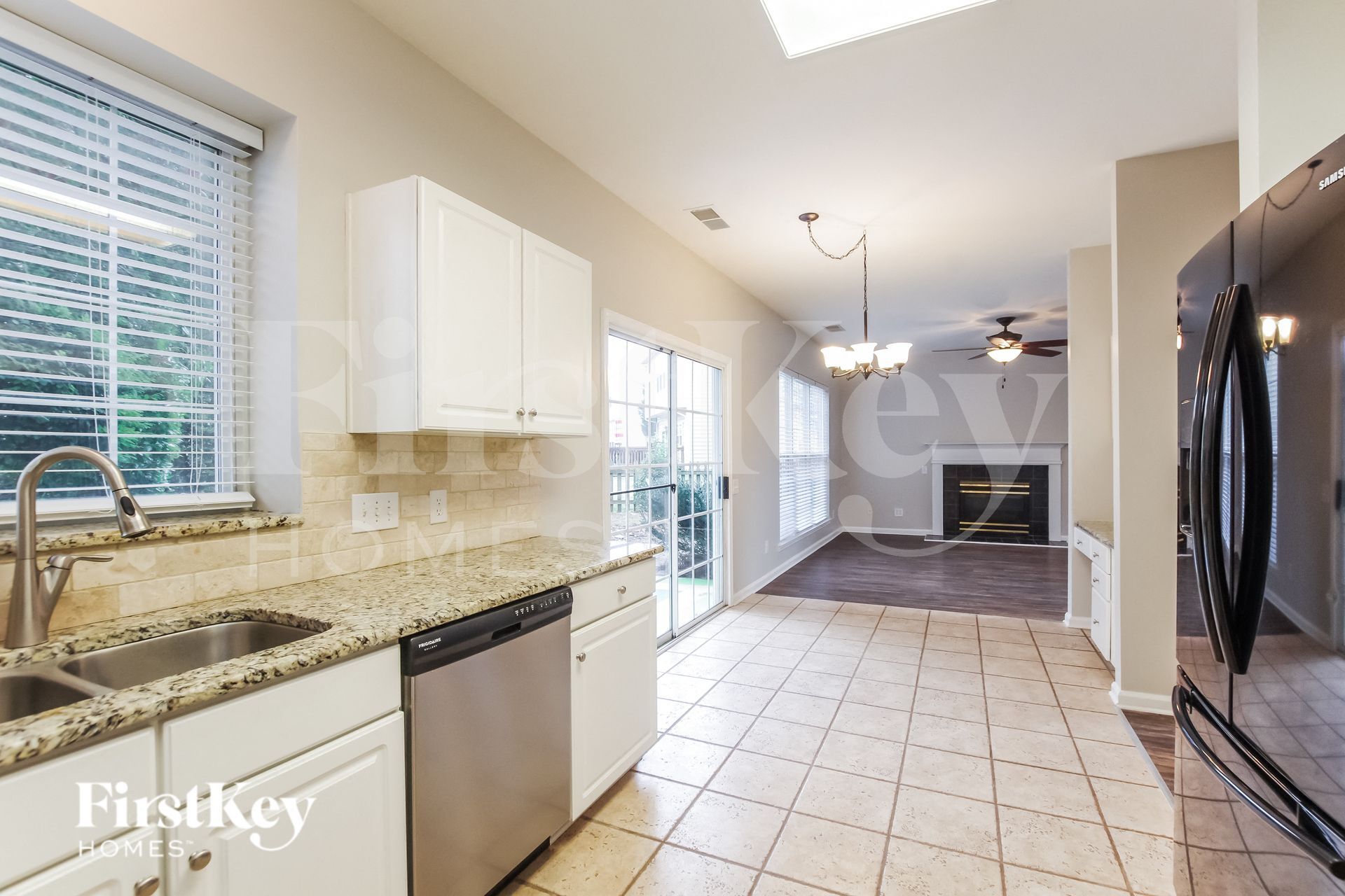 Building Photo - 924 Clearbrook Rd