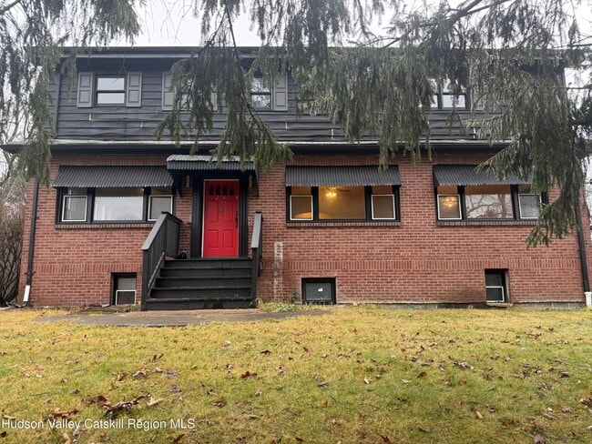 Primary Photo - 274 N Rd