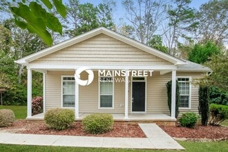 Building Photo - 3 Bedroom Pet-Friendly Home in TROUTMAN, NC with Main Street Renewal