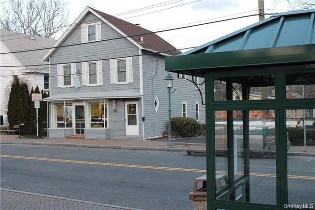Building Photo - 109 Main St