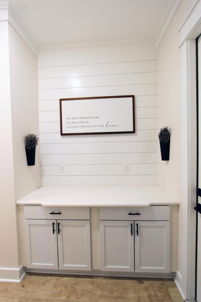 Building Photo - 3116 Pinot Way