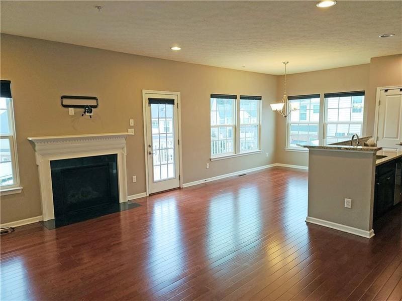 Building Photo - 718 Rosecliff Rd