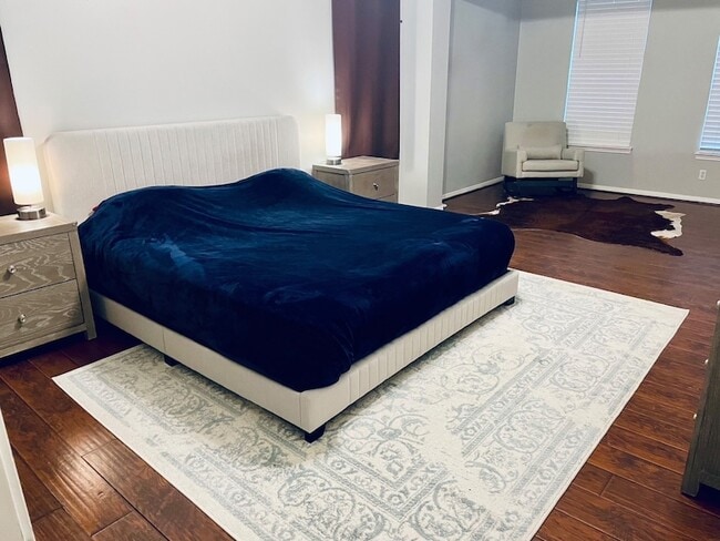 Building Photo - 5739 Henniker Dr