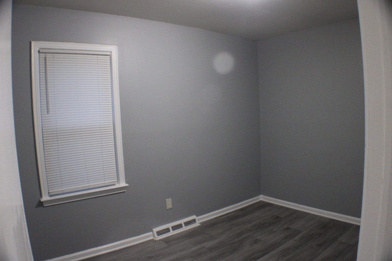 Building Photo - 11055 Chapp Ave