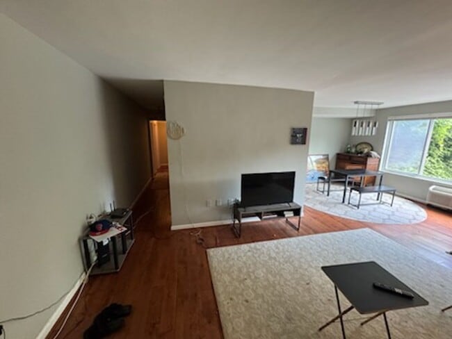 Primary Photo - 4114 Davis Pl NW