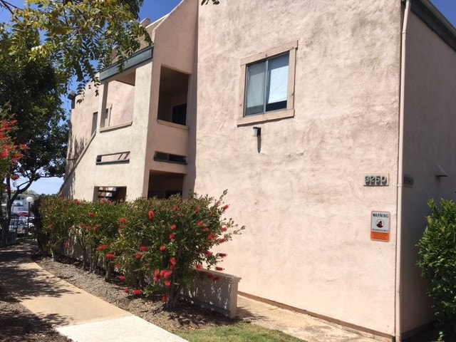 Building Photo - 3250 Ashford St