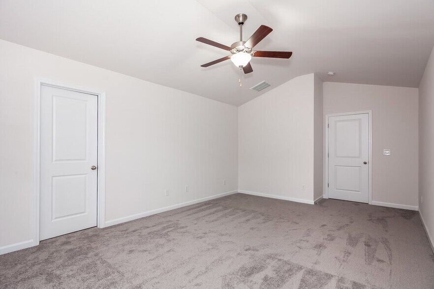 Building Photo - 4326 Drifter Dr