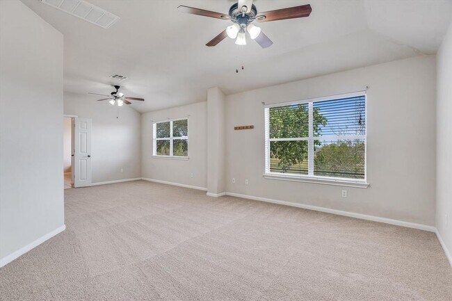 Building Photo - 4029 Lake Edge Way