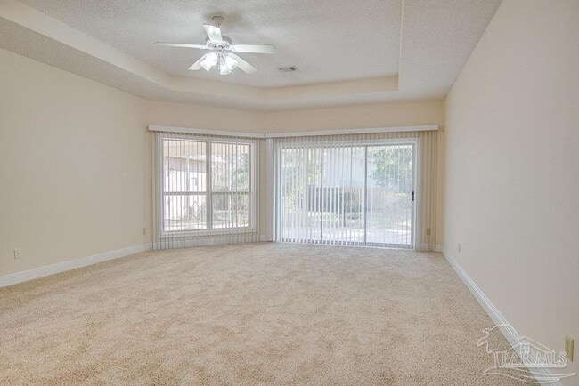 Building Photo - 3461 Oakmont Dr