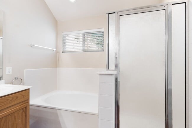 Building Photo - 1318 Coronado Blvd