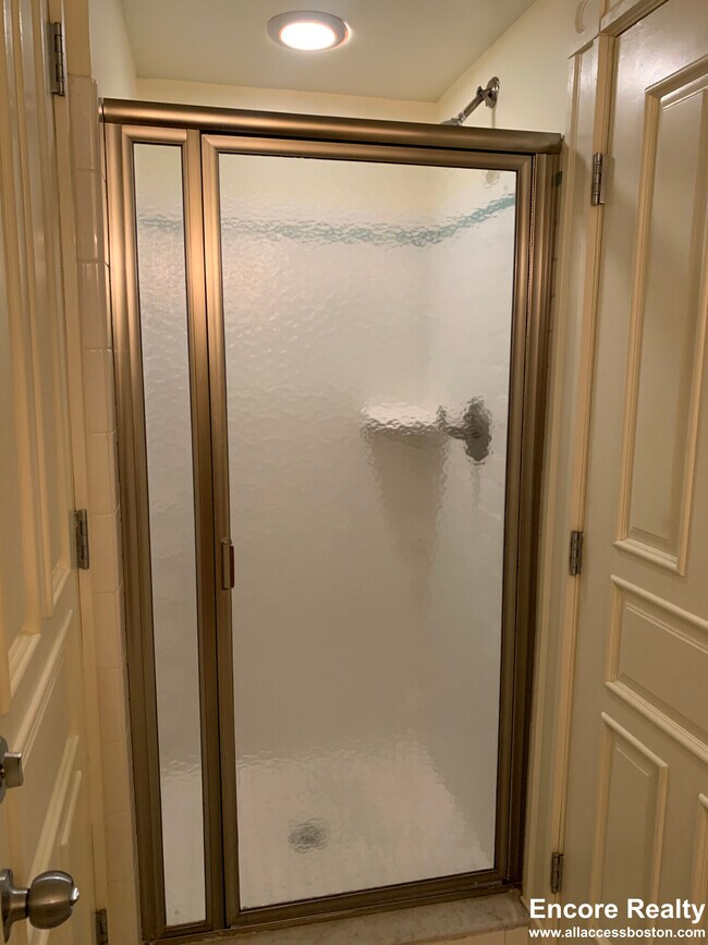 Building Photo - 195 Commonwealth Ave