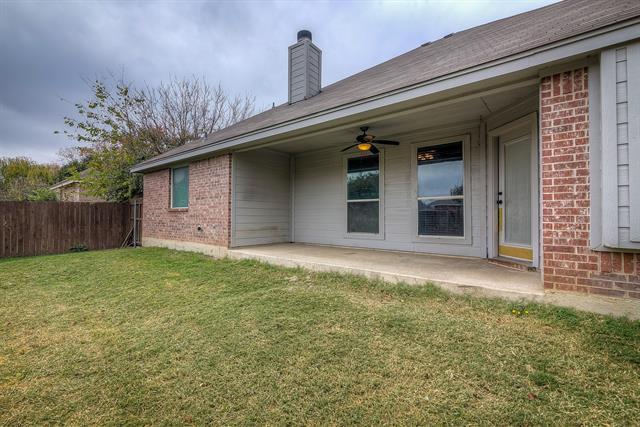 Building Photo - 304 Vista Way Dr