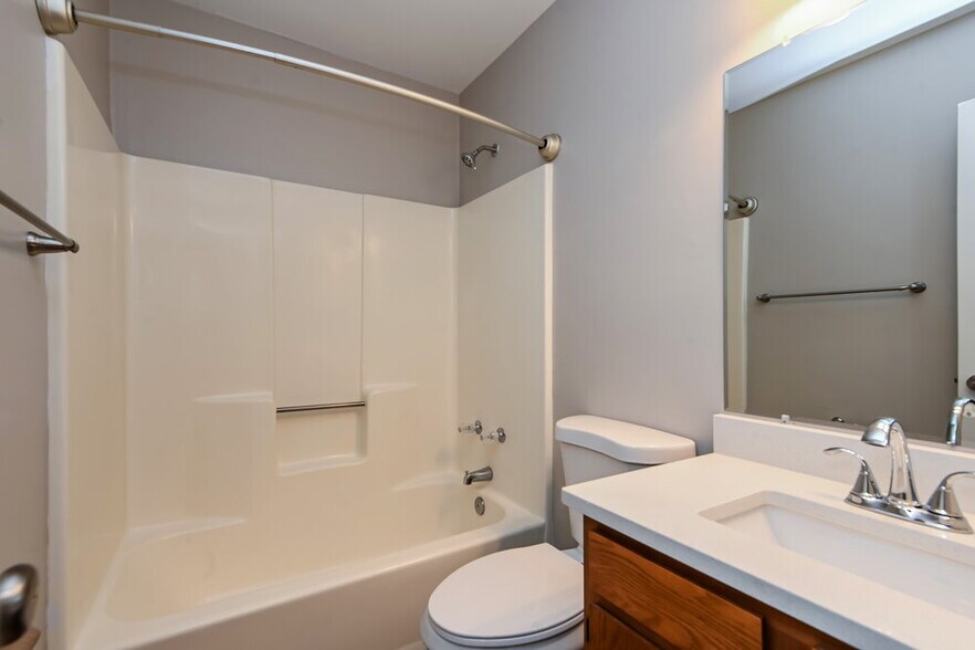 Building Photo - 5604 Lyford Ct