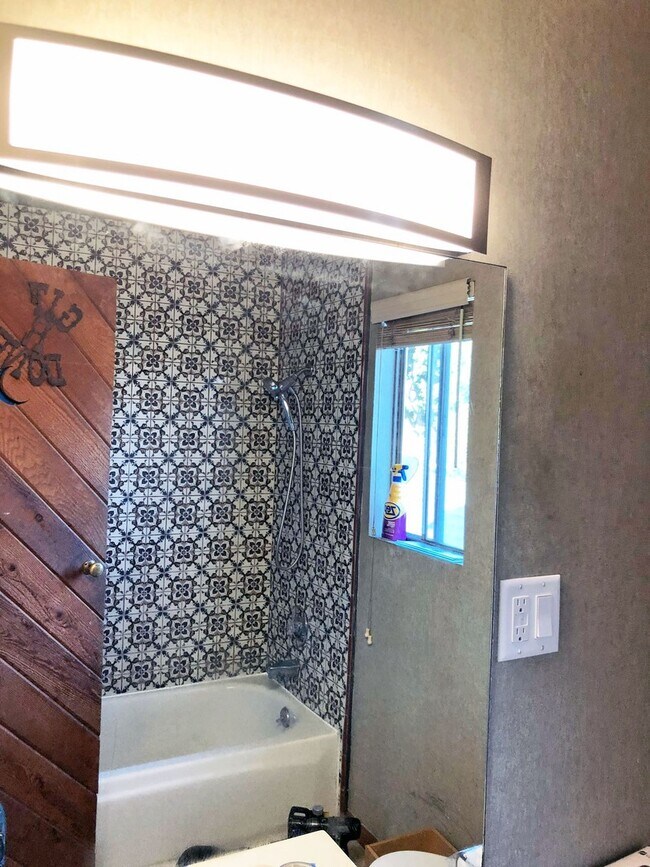 Building Photo - 5830 Appian Way