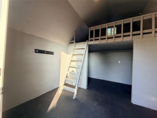 Building Photo - 7205 Windcrest Ct E