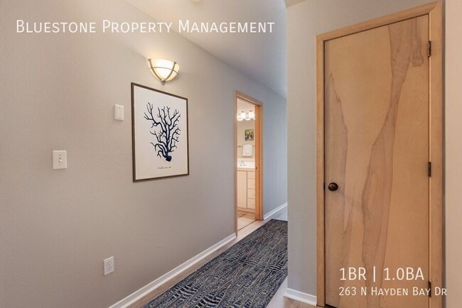 Building Photo - 263 N Hayden Bay Dr