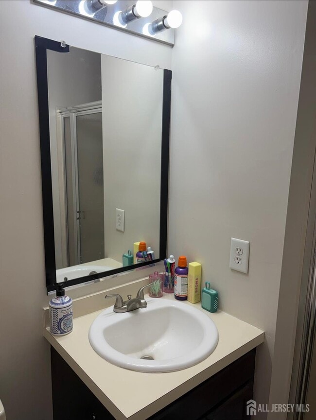 Building Photo - 4403 Aberdeen Dr