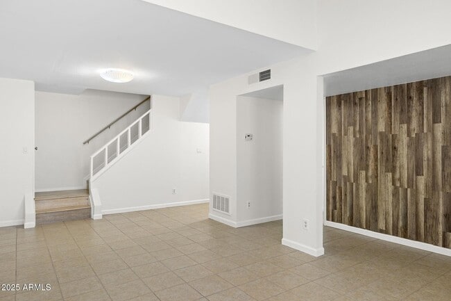 Building Photo - 6013 N 79th St