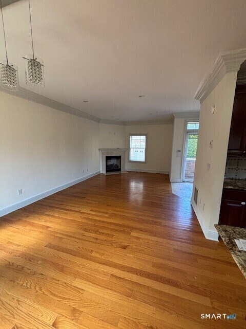 Building Photo - 88 Maple Tree Ave