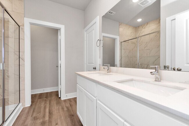Building Photo - Welcome to the Holly — Spacious Comfort, Modern Style.