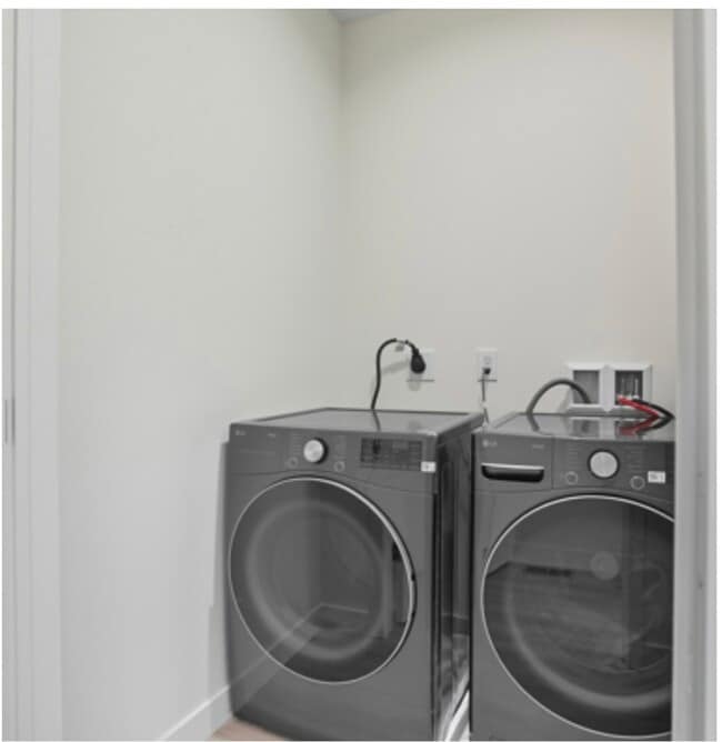 Building Photo - 408 St Clair Ave