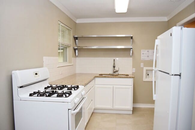 Building Photo - Lovely 2-1 home in Irving!