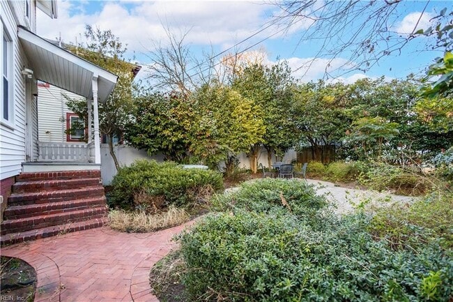 Building Photo - 4600 Colonial Ave