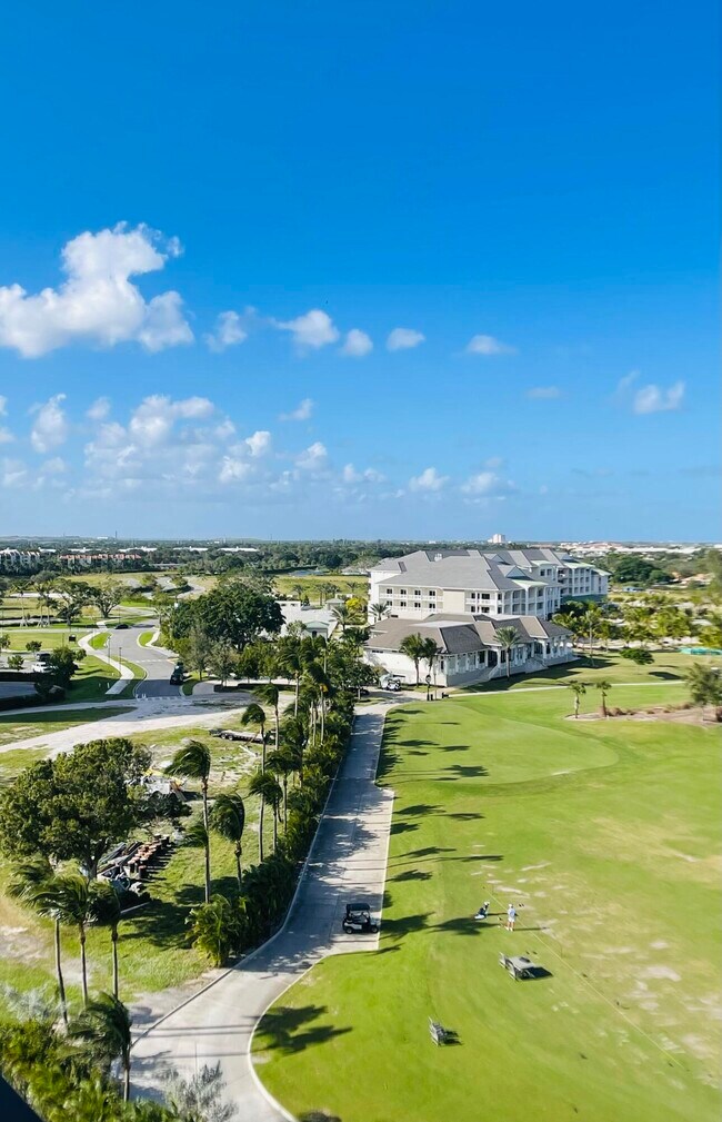 Building Photo - 2000 Presidential Way