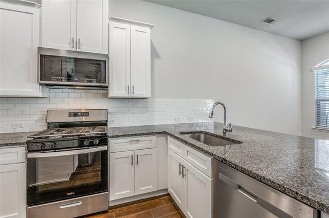 Building Photo - 6134 Blythe Dr