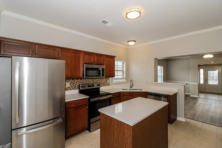 Building Photo - 275 Birch Springs Cove