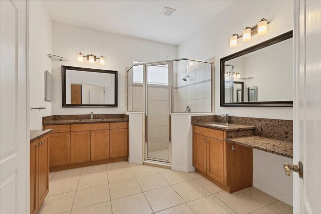 Building Photo - 7236 Lismore Ct