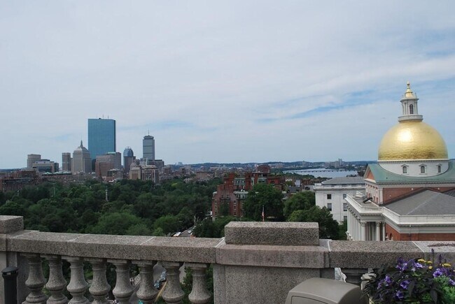 Primary Photo - 21 Beacon St