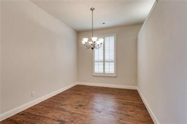 Building Photo - Another chance to own this warm and inviti...