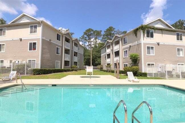 Primary Photo - 4000 SW 23rd St