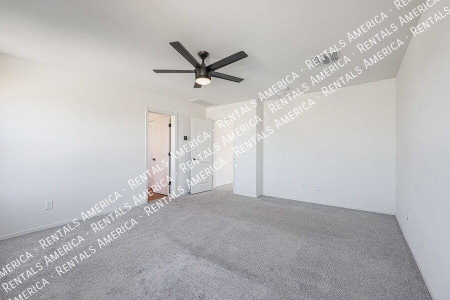 Building Photo - 12620 W Glenn Dr