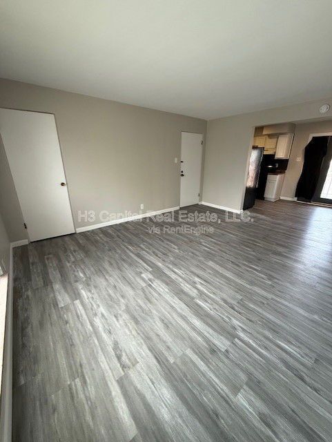 Building Photo - 219 N 48th St