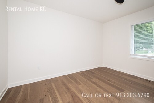 Building Photo - 8400 W 93rd St