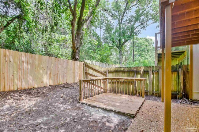 Building Photo - 464 E Burgess Rd