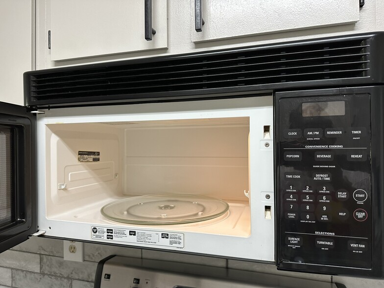 Building Photo - 1294 Old Newport Hwy