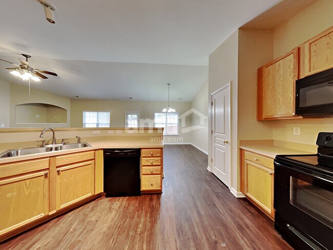 Building Photo - 11342 Heritage Green Dr