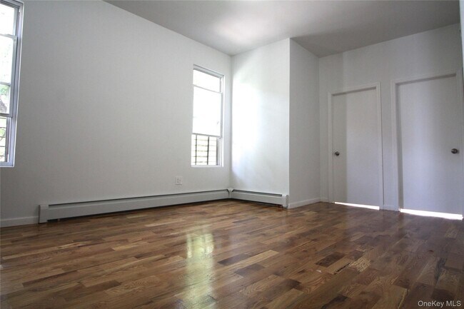 Building Photo - 291 Bonner Pl