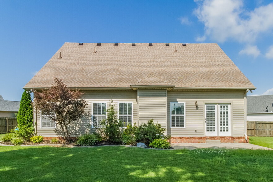 Building Photo - 114 Nick Price Dr