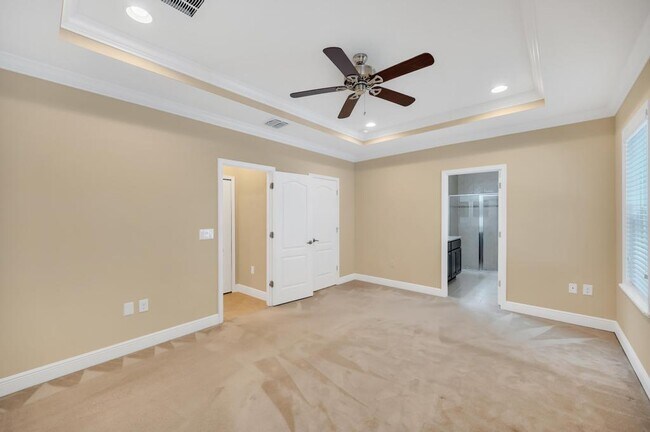 Building Photo - 5335 NW Wisk Fern Cir