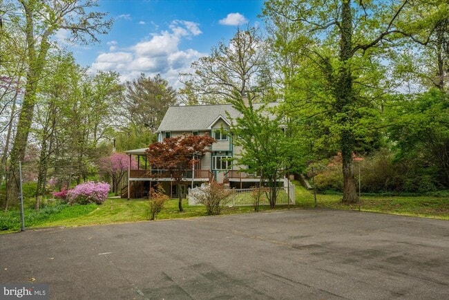 Building Photo - 6013 Selvyn Rd